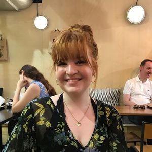 Meet your Posher, Maebry